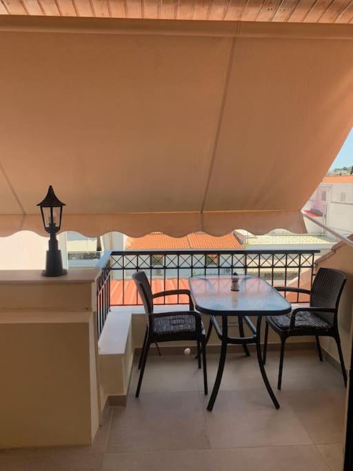 Attic View Palatia Nea Palatia Exterior foto